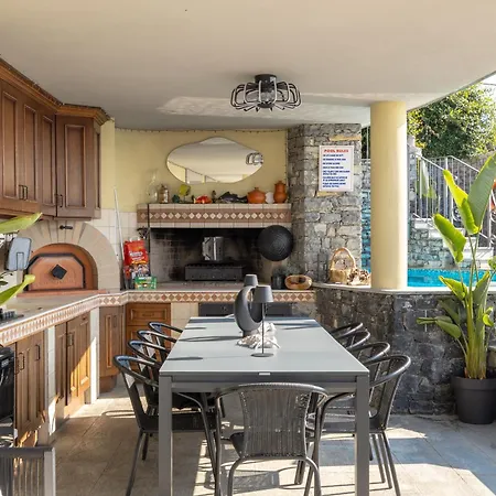 Villa Kirivangio With Pool &