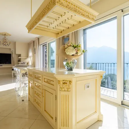 Kirivangio With Pool & Villa *