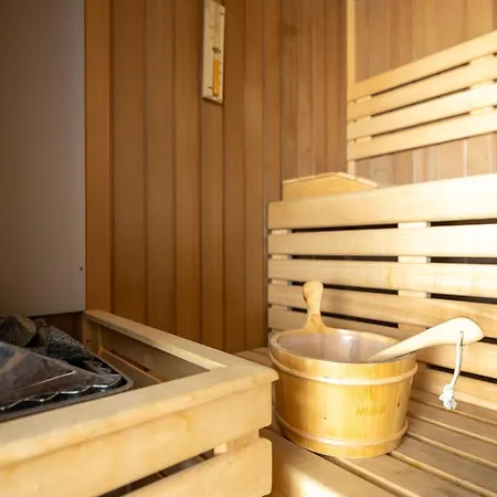 Kirivangio With Pool &