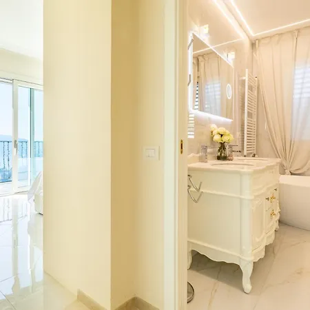 Kirivangio With Pool & Villa