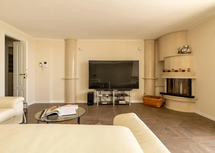 Kirivangio With Pool & Villa *