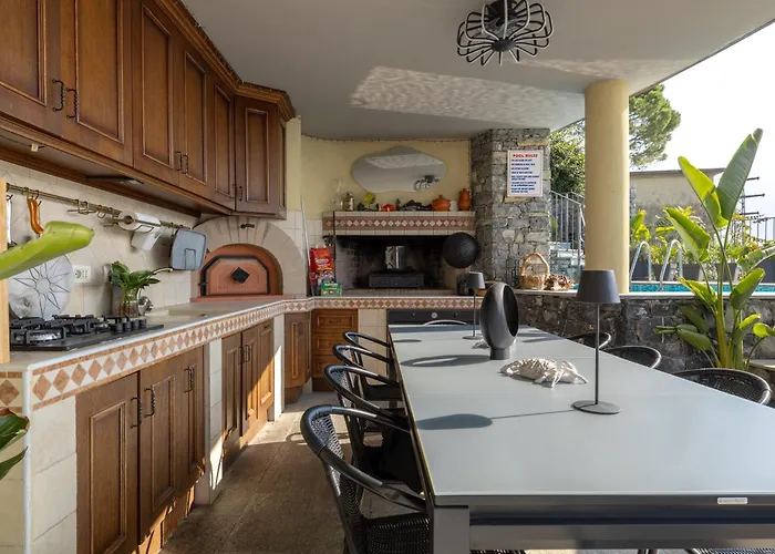 Villa Kirivangio With Pool &